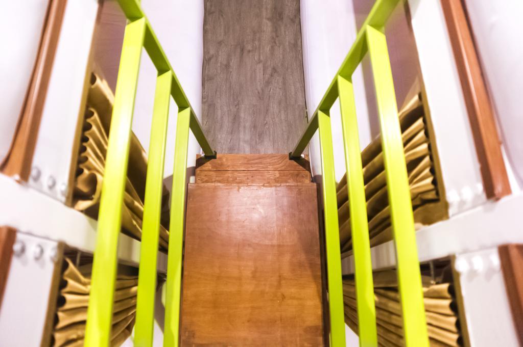 Glad Bar & Restaurant Hostel Bangkok