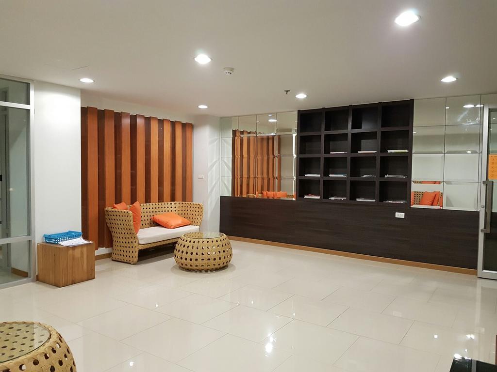 Apartment Rich Park@tao Poon Interchange Bangkok