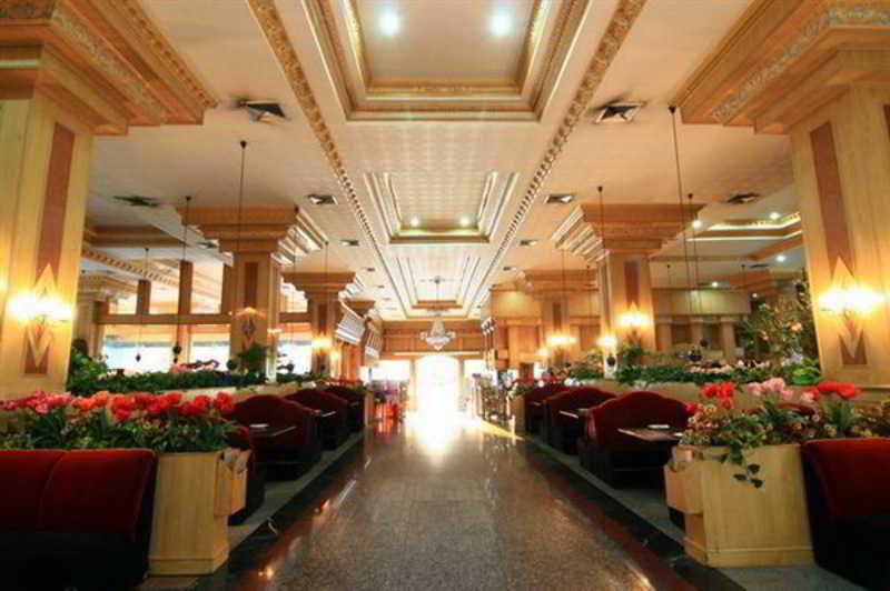 13 Coins Airport Ngam Wong Wan - Domestic Hotell Bangkok