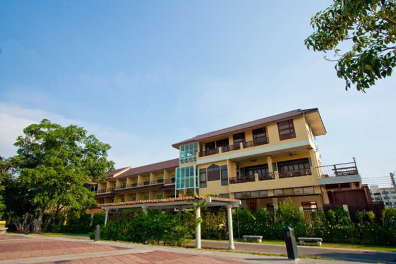 Suphan Hometel