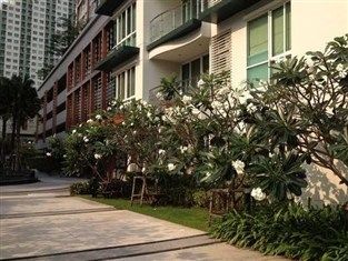 Chao Phraya River Front Hotel *