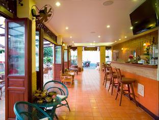 Korbua House 3*