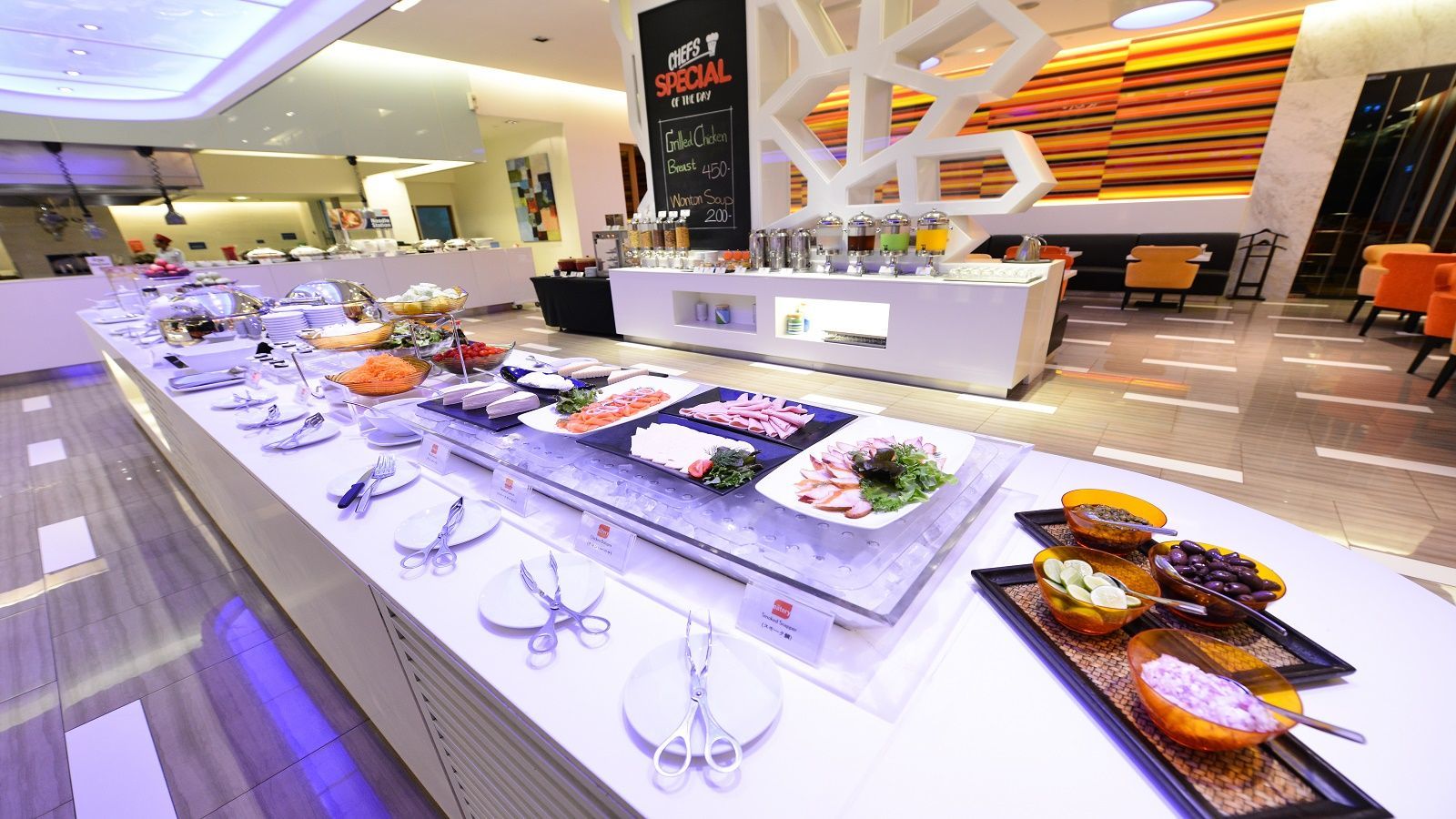 Four Points By Sheraton Bangkok, Sukhumvit 15 Hotell 4*