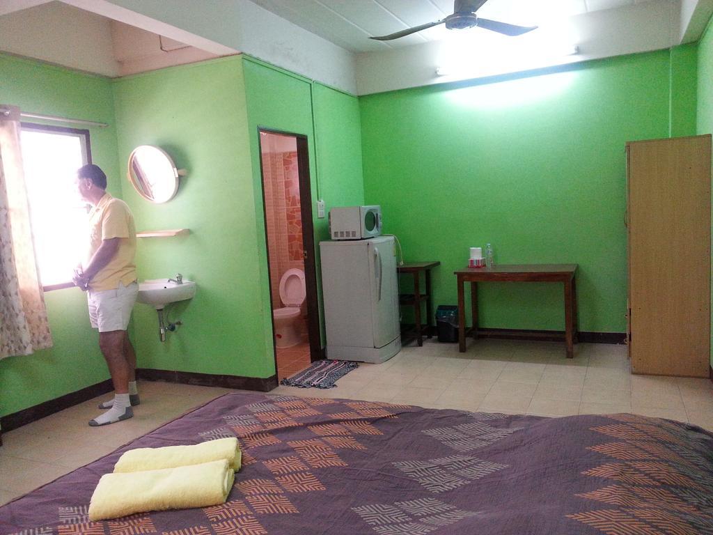 Roong-arun Casa de hóspedes *