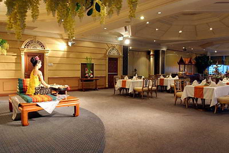 Golden Tulip Sovereign Hotel