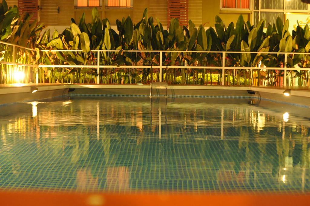 Khách sạn Kriss 4*