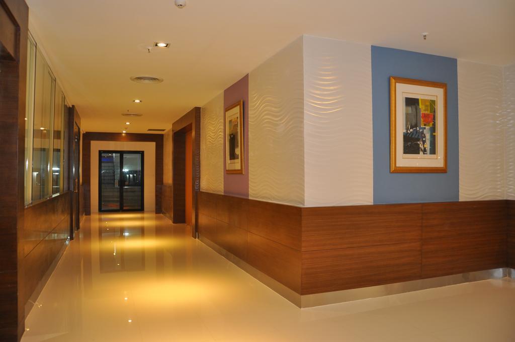 Hotel Iyarin @ Tuk Chang Bangkok