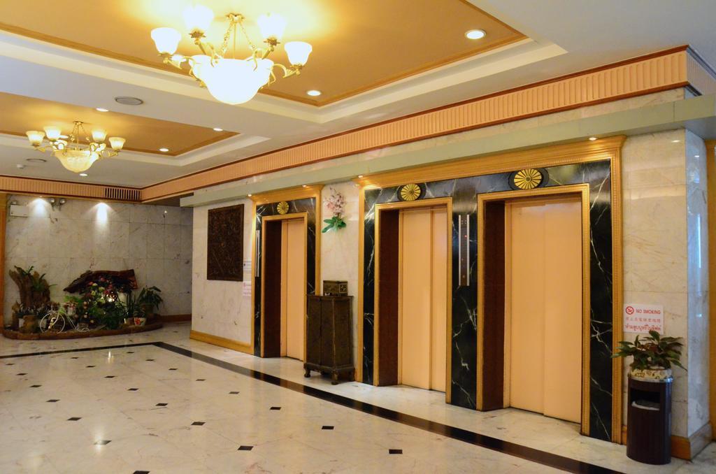 Ratchada Hotel
