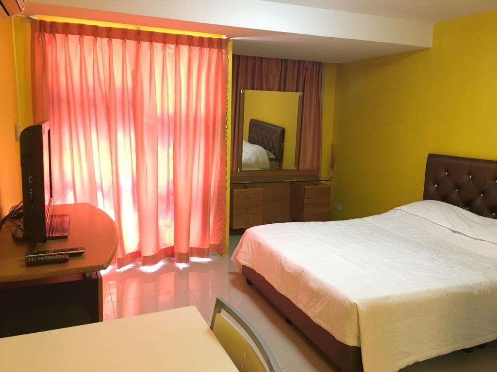 Prima Srinakarin Apartment *