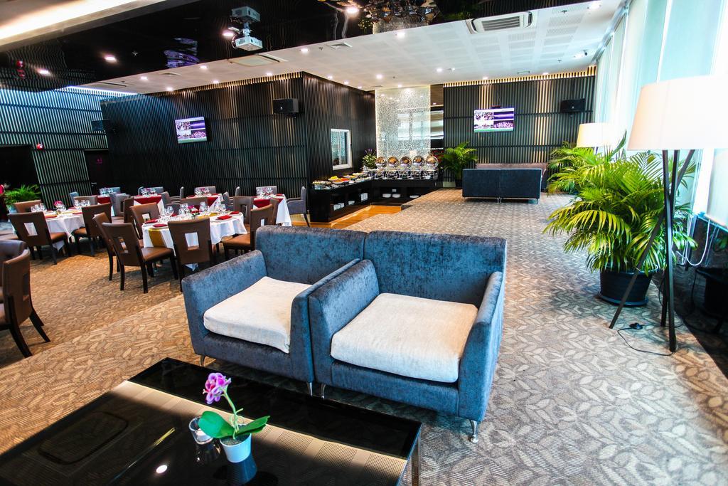 Hotel Royal 4*