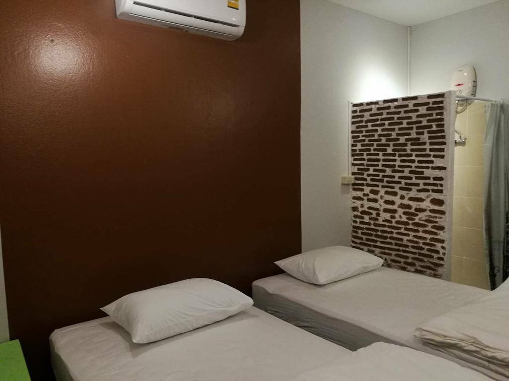 First 1 Boutique At Sukhumvit 1 Bangkok