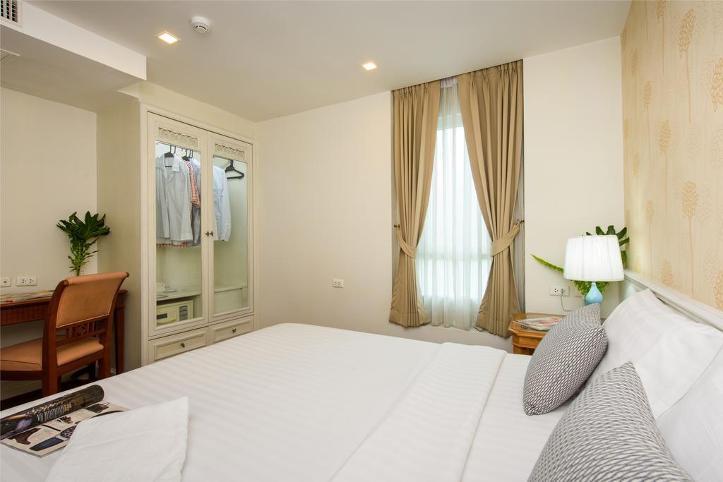 Sabai Sathorn Service 4*