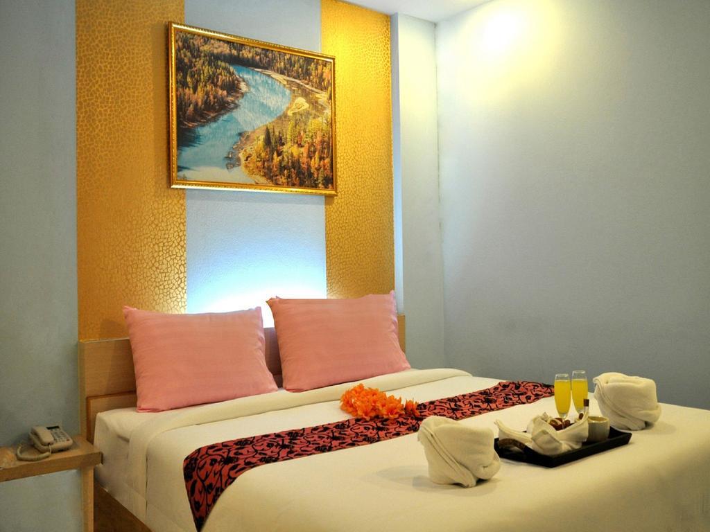 Kriss Hotel 4*