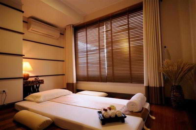 Prom Ratchada Hotell Bangkok