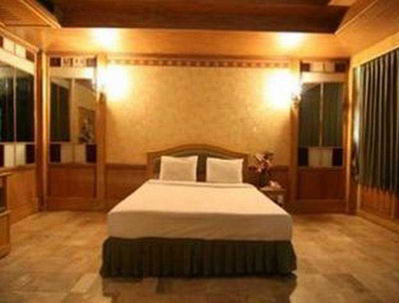 13 Coins Bangna Bitec 3* Bangkok