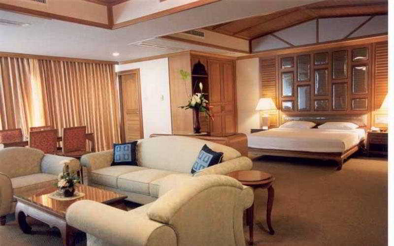 Riverside 4*