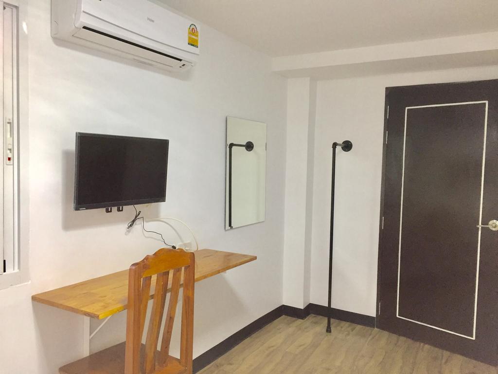 Hostel Hoppers Place Donmuang Bangkok