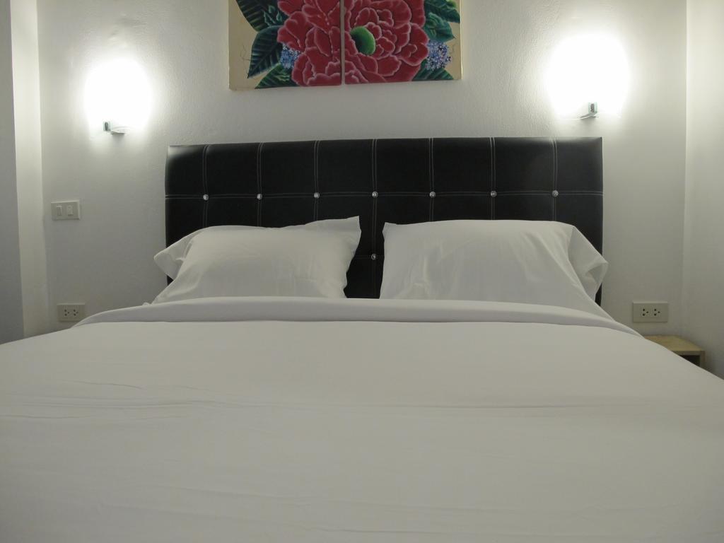 Hoppers Place Donmuang Hostel Bangkok