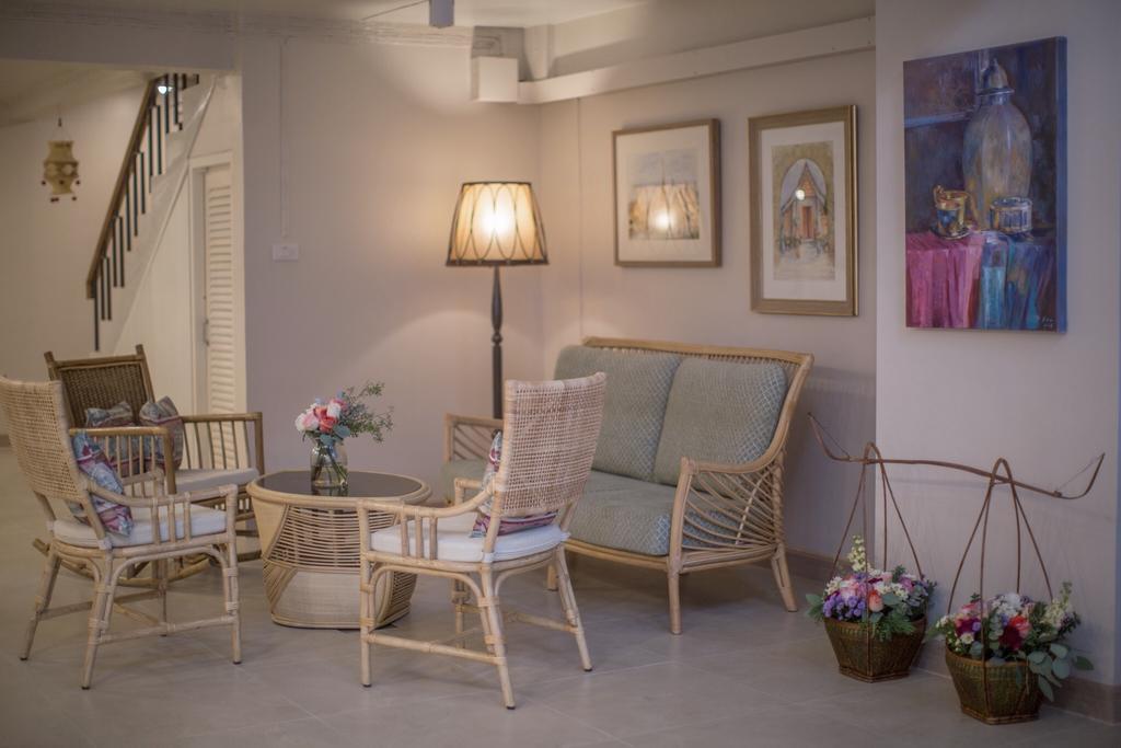 Vera Nidhra - Self Check-in After 6pm Bed & Breakfast Bangkok