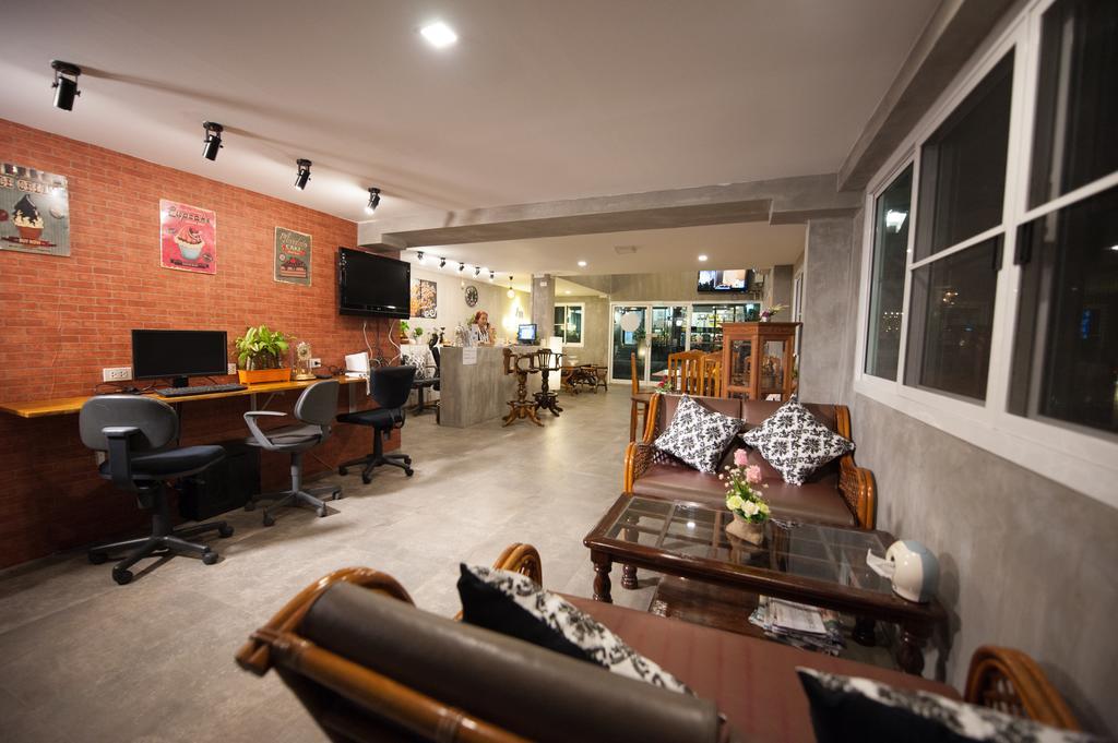Hostel Hoppers Place Donmuang *