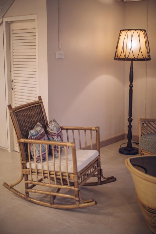 Vera Nidhra - Self Check-in After 6pm Bed & Breakfast Bangkok