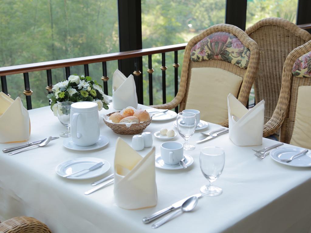 Montien Riverside Khách sạn Bangkok