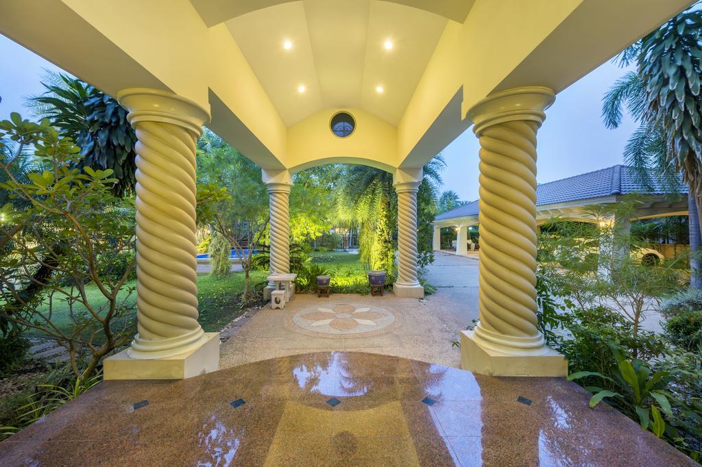 Villa Grand With Private Pool *