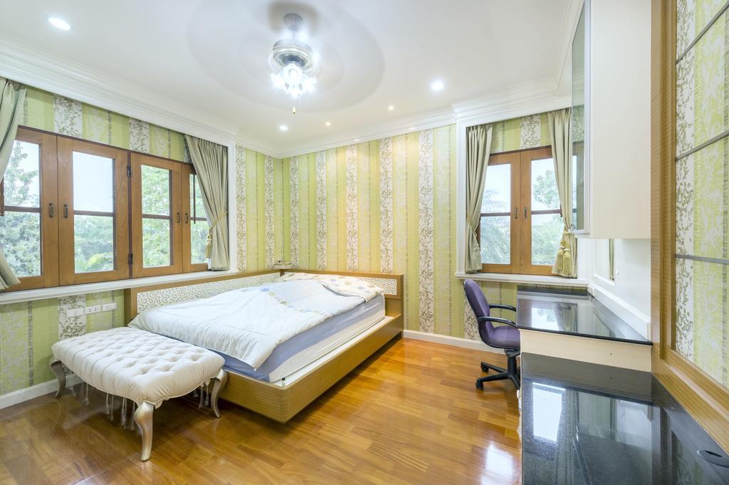 Grand With Private Pool * Bangkok