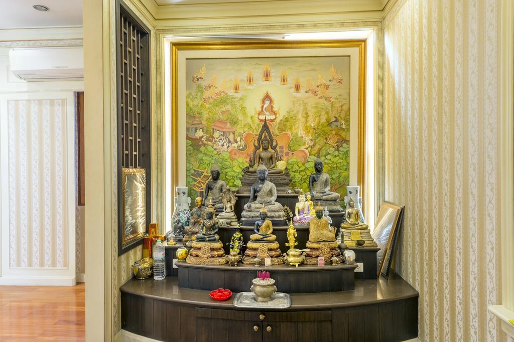 Grand With Private Pool Villa Bangkok