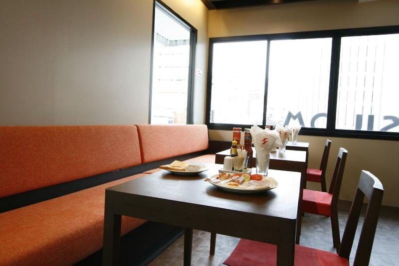 Bally Silom Hotel 3*