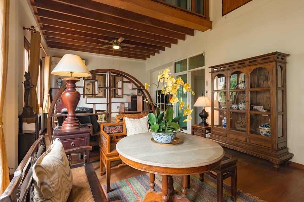 Artisan's Antique House - Silom * Bangkok