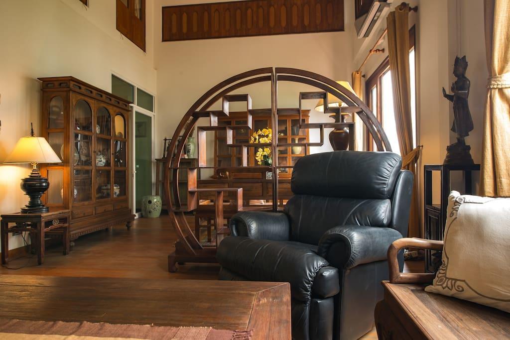 Artisan's Antique House - Silom Holiday home *