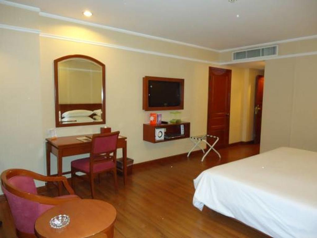 The Palazzo Khách sạn 4*