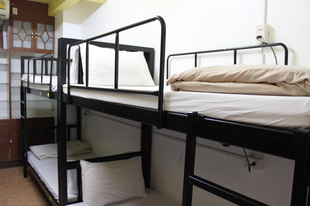 Hostel Hug *