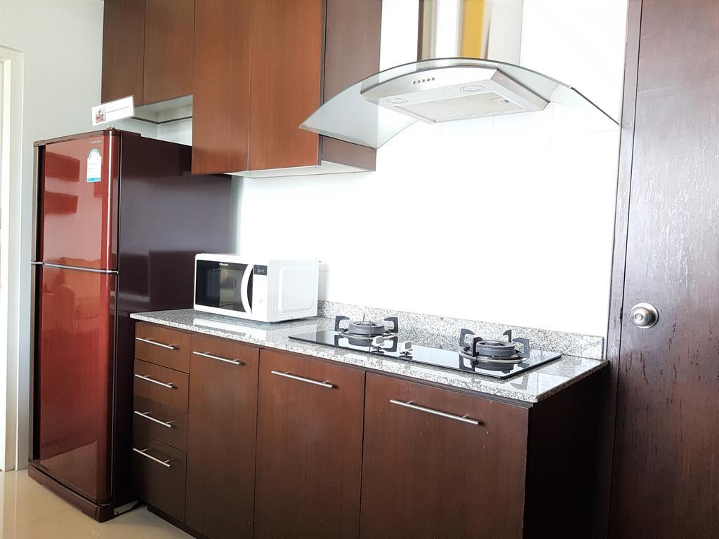P.t. Court Khách sạn 3*