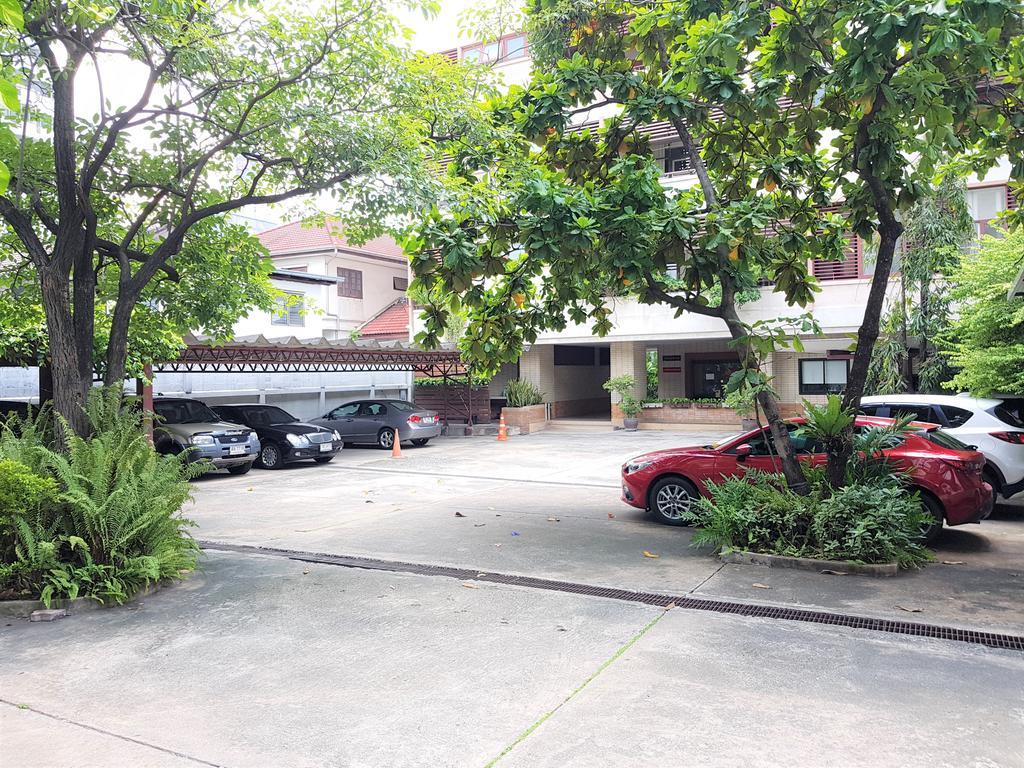 Khách sạn P.t. Court 3*