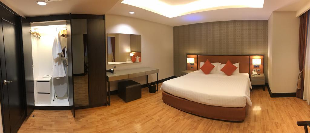 Khách sạn Rembrandt 4*