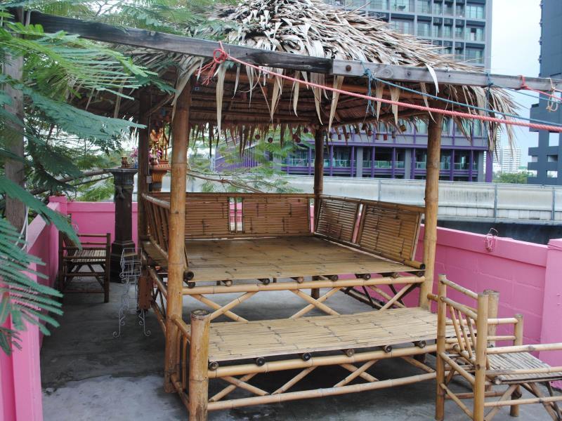 Guest house Pink
