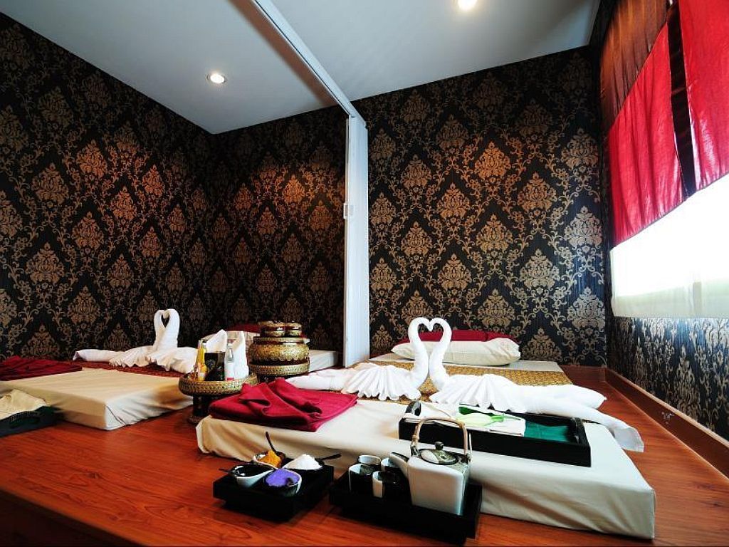 Khách sạn Gusto Pratunam 4*