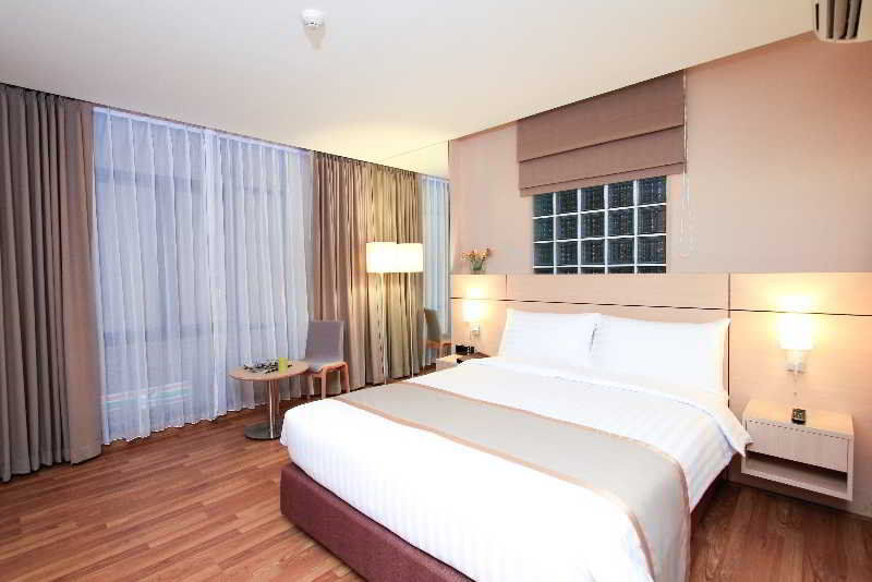 Inn Petals 3*