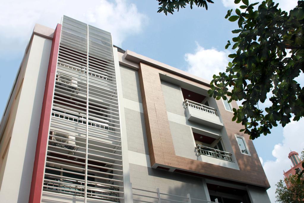 Serenita Aparthotel Bangkok