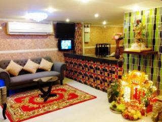 Nhà nghỉ Penang Palace 2*
