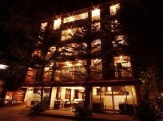 Mirth Sathorn Khách sạn 3*
