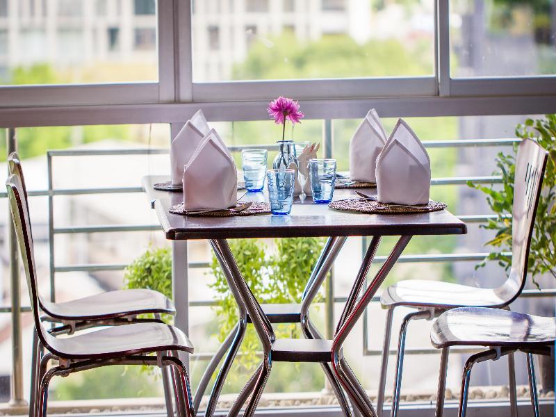 I Sathorn 3*