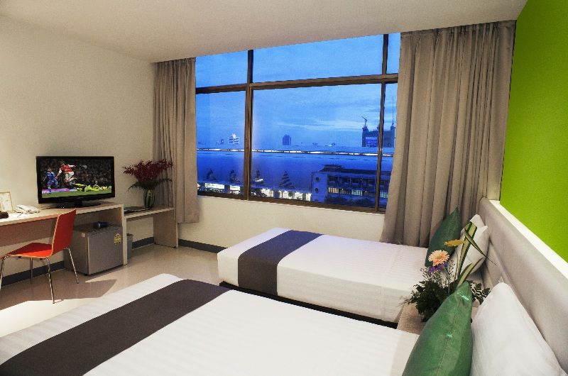 D Varee Xpress Makkasan