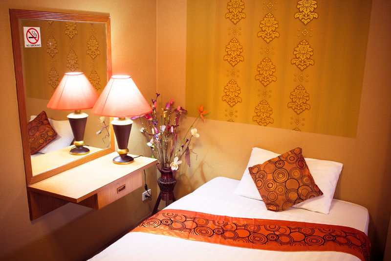 Convenient Resort, Suvarnabhumi Airport Hotell