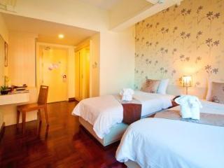 Sakul House *