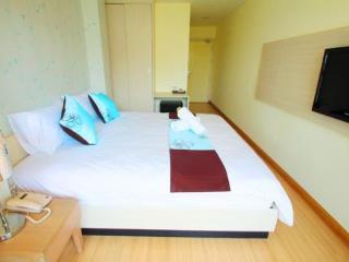 Sakul House Hostel *