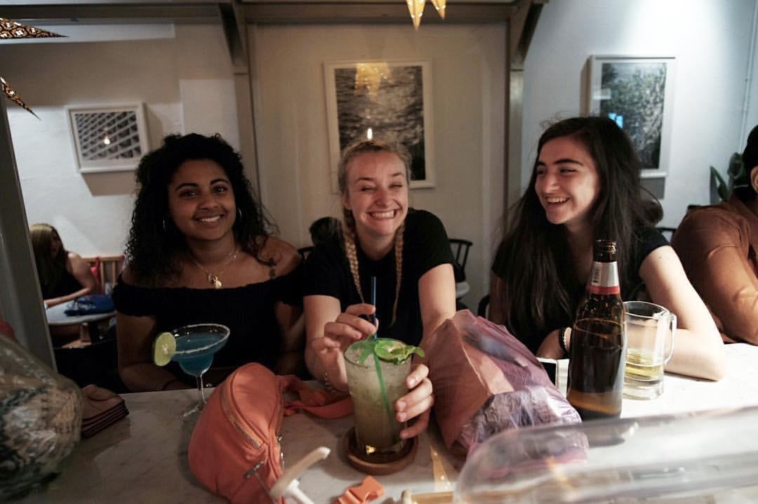 Hostal Good One Poshtel & Cafe Bar Bangkok