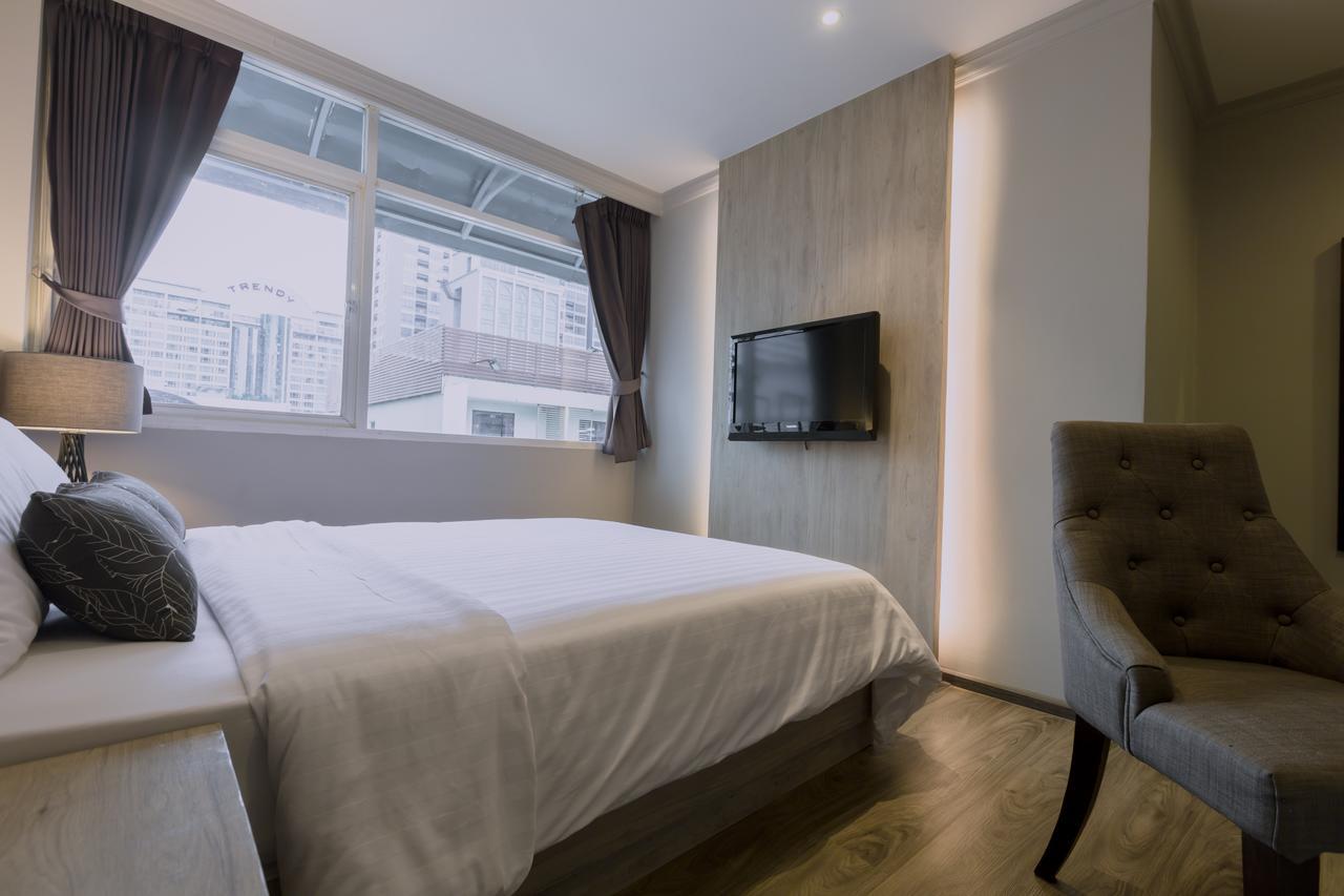 Maxim's Hotel 3*